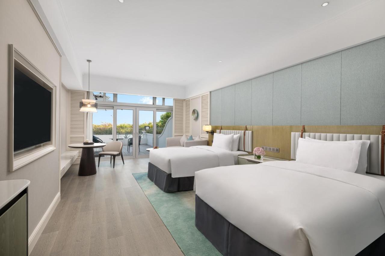 Xiamen International Seaside Hotel -Hotel Corridor Leads To The Stone Exhibition Hall Buitenkant foto