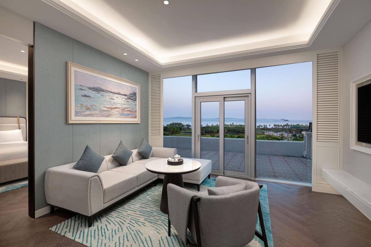 Xiamen International Seaside Hotel -Hotel Corridor Leads To The Stone Exhibition Hall Buitenkant foto