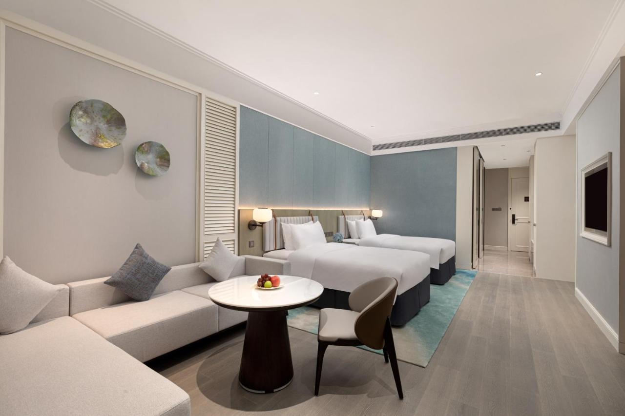 Xiamen International Seaside Hotel -Hotel Corridor Leads To The Stone Exhibition Hall Buitenkant foto