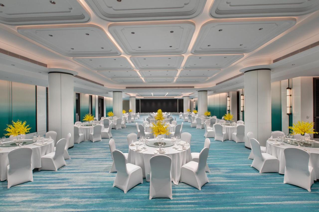 Xiamen International Seaside Hotel -Hotel Corridor Leads To The Stone Exhibition Hall Buitenkant foto