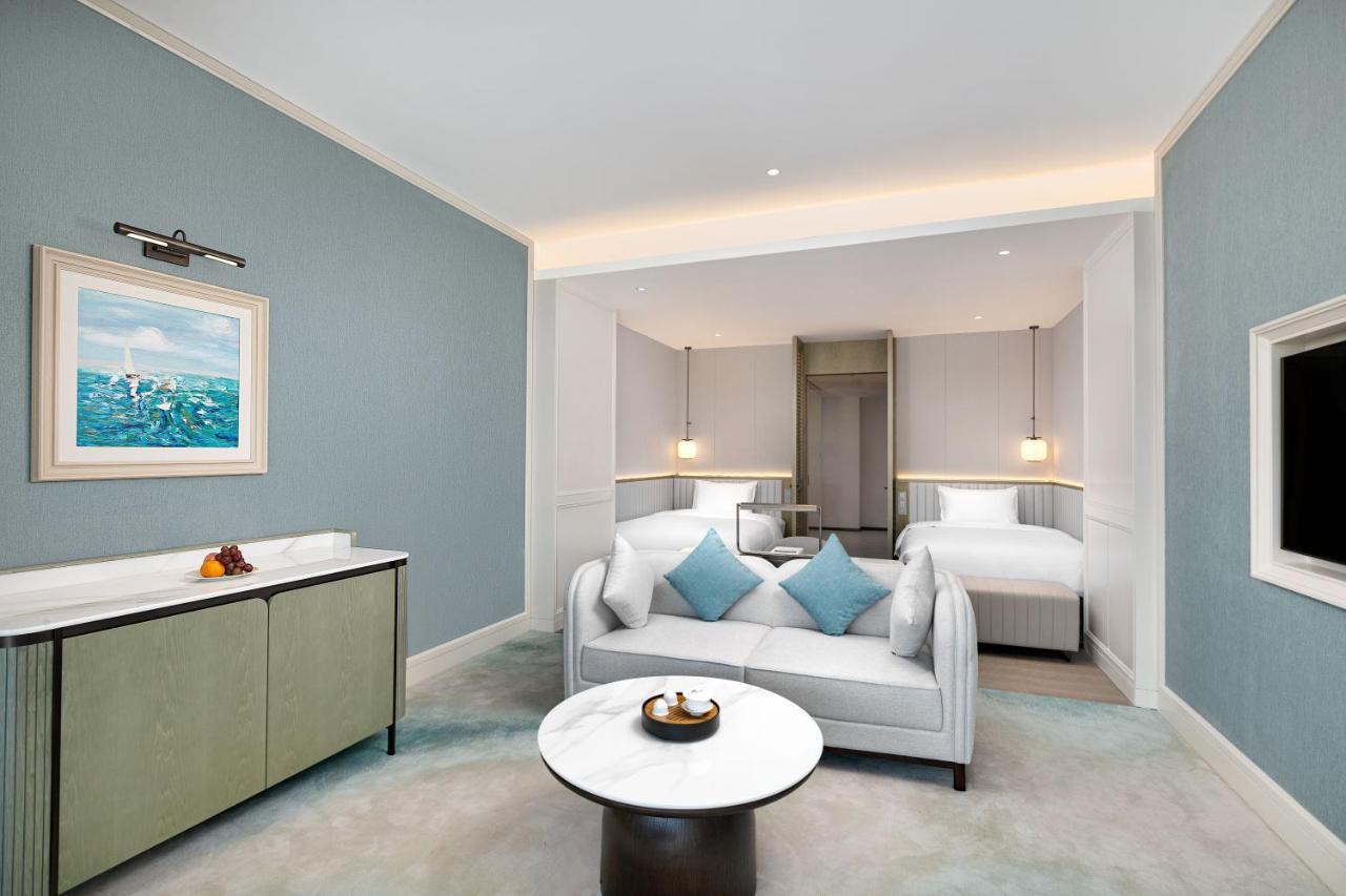 Xiamen International Seaside Hotel -Hotel Corridor Leads To The Stone Exhibition Hall Buitenkant foto