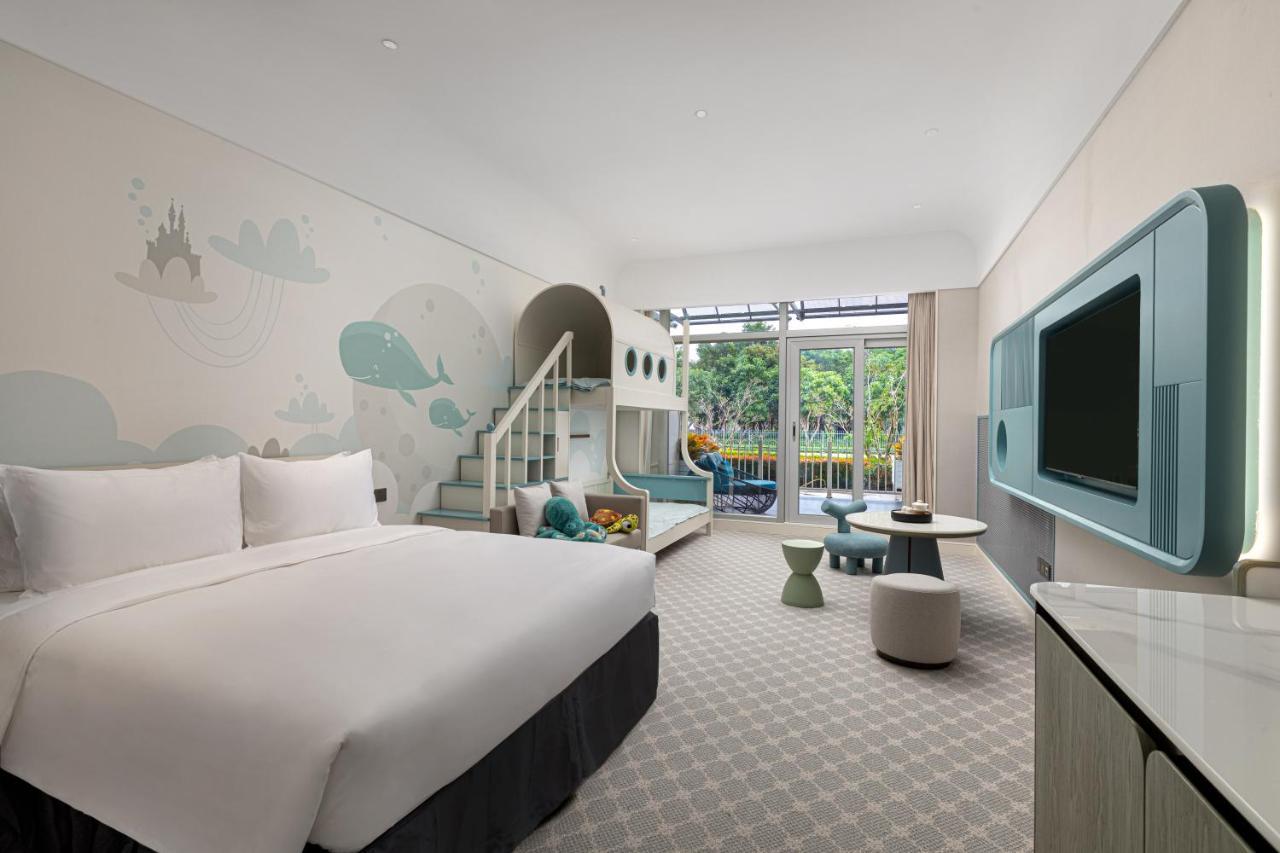 Xiamen International Seaside Hotel -Hotel Corridor Leads To The Stone Exhibition Hall Buitenkant foto